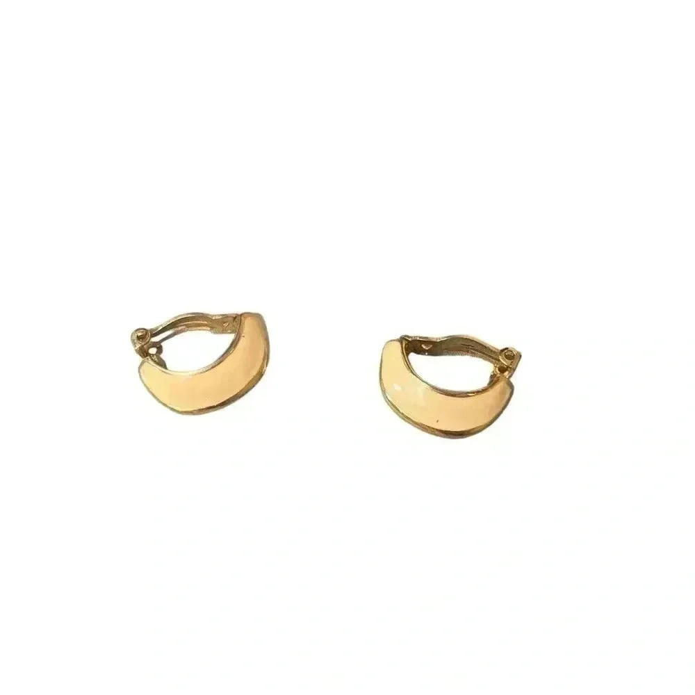 Vintage half moon shaped clip‎ on earrings